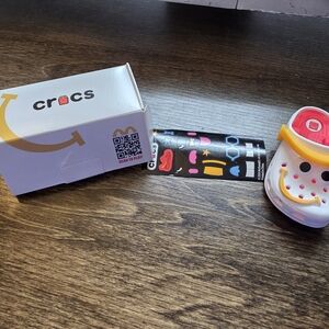 CROCS White and Yellow Smiley Key Holder